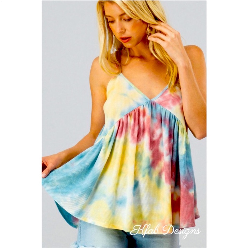 B2Must-Have💗💙Tie-dye cami-top w/soft fem style💗